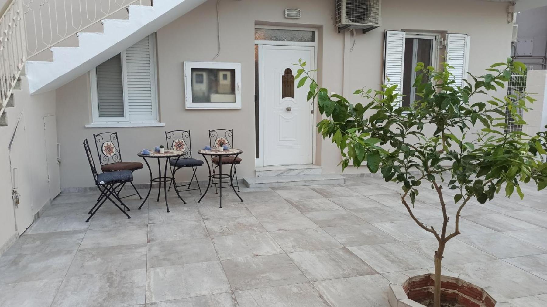 Agathi'S House Apartment Preveza Bagian luar foto