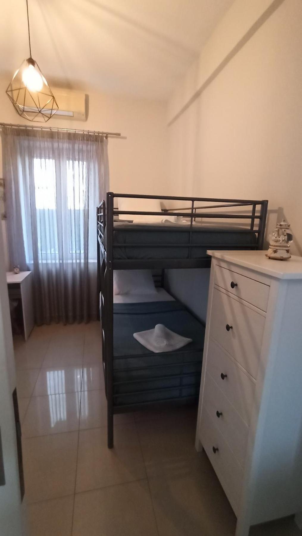 Agathi'S House Apartment Preveza Bagian luar foto